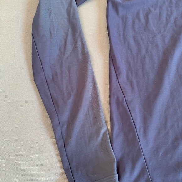 Blue Long Sleeve Underarmour shirt - Picture 2 of 9